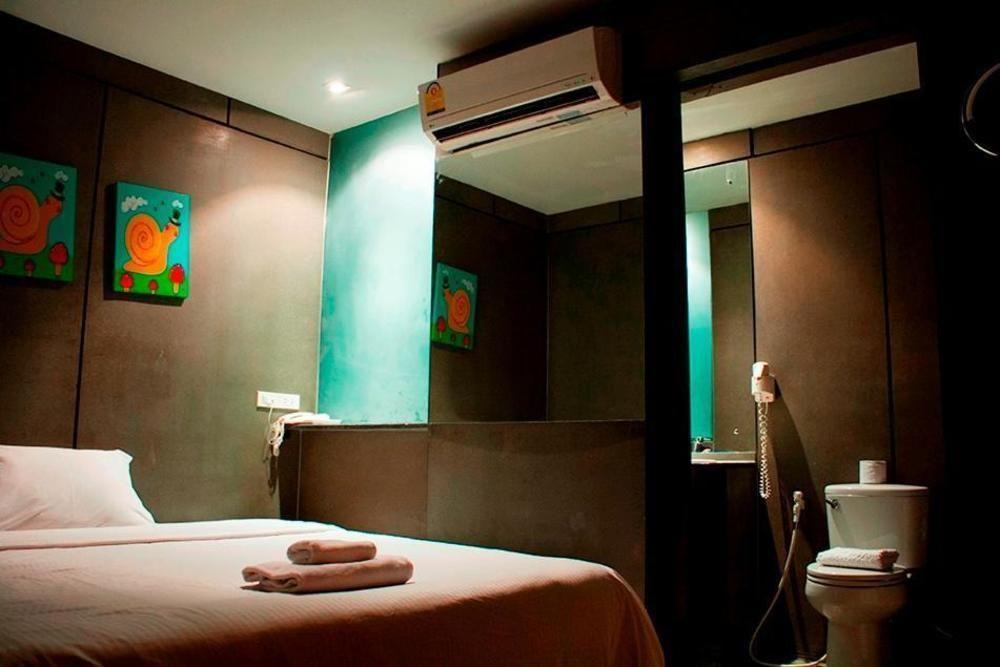 Justbeds Hotell Bangkok Exteriör bild