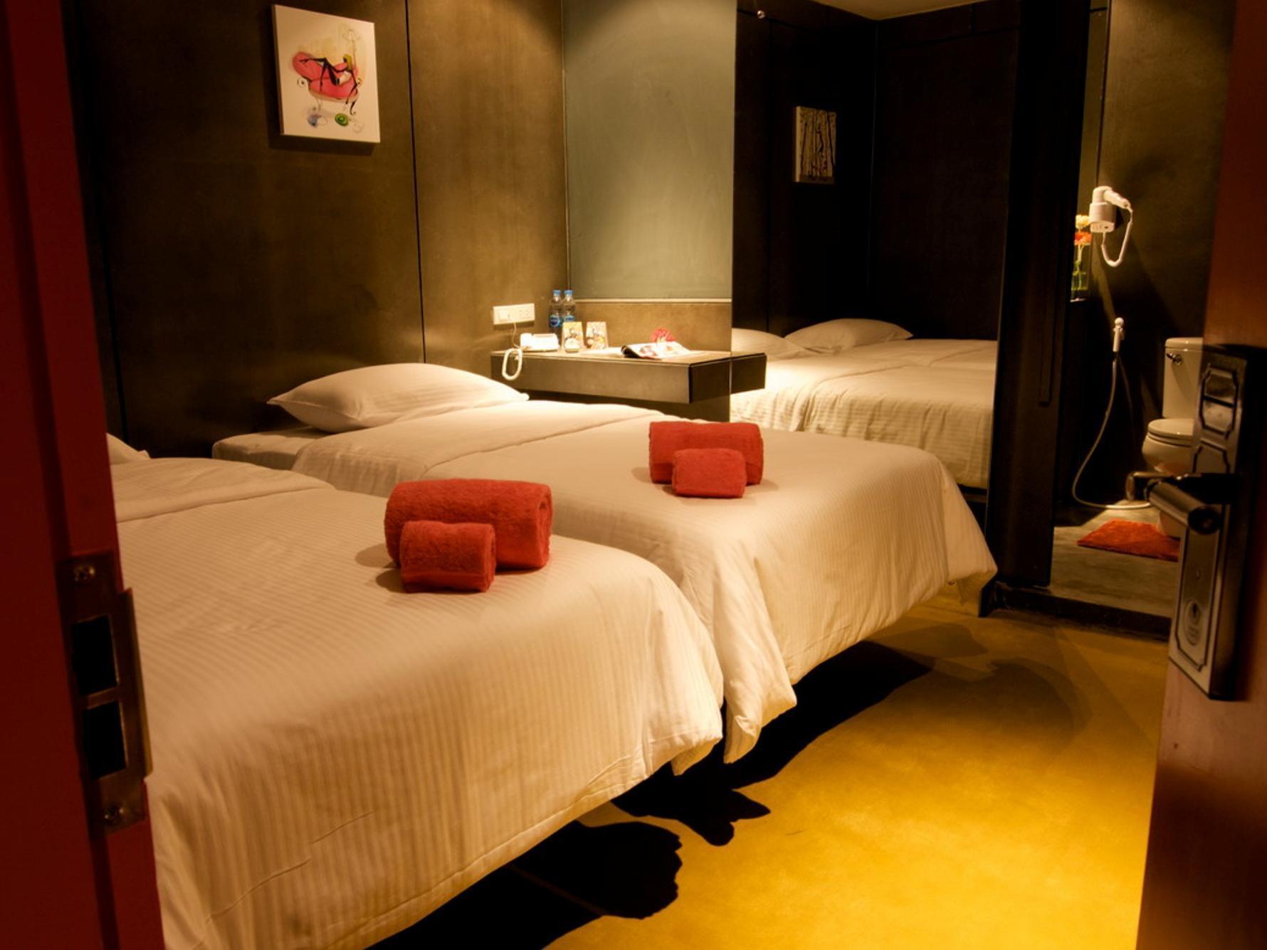 Justbeds Hotell Bangkok Exteriör bild
