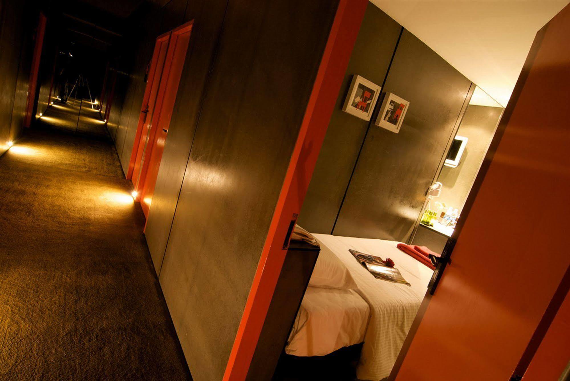 Justbeds Hotell Bangkok Exteriör bild